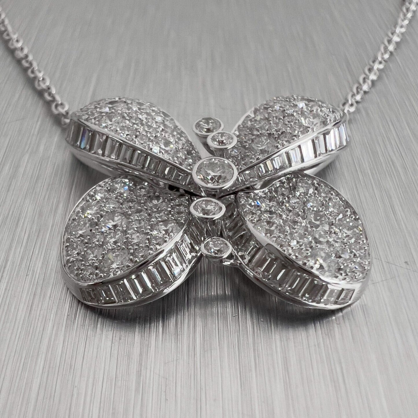 GRAFF Butterfly 18k White Gold Round & Baguette Diamond Necklace D-E VS 17.5"