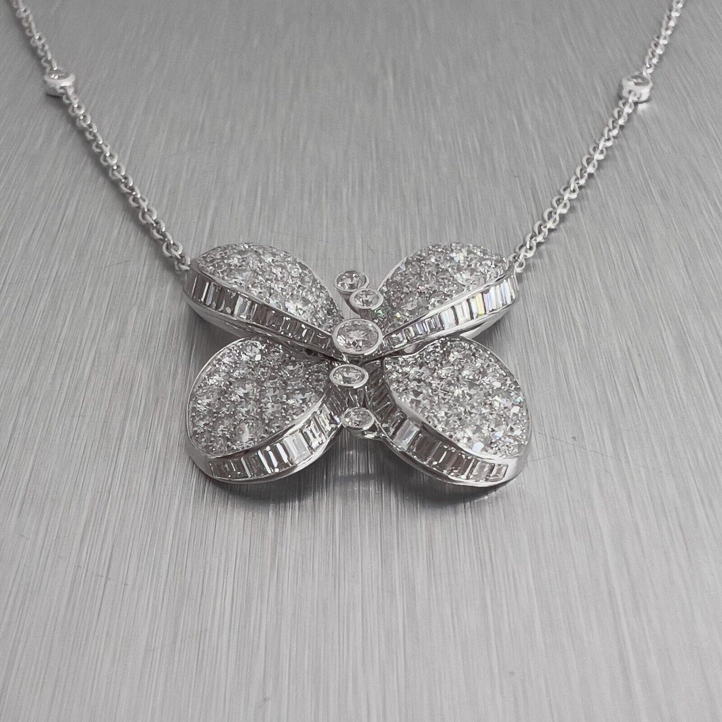 GRAFF Butterfly 18k White Gold Round & Baguette Diamond Necklace D-E VS 17.5"