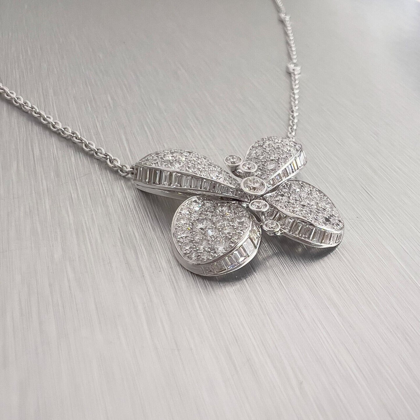 GRAFF Butterfly 18k White Gold Round & Baguette Diamond Necklace D-E VS 17.5"