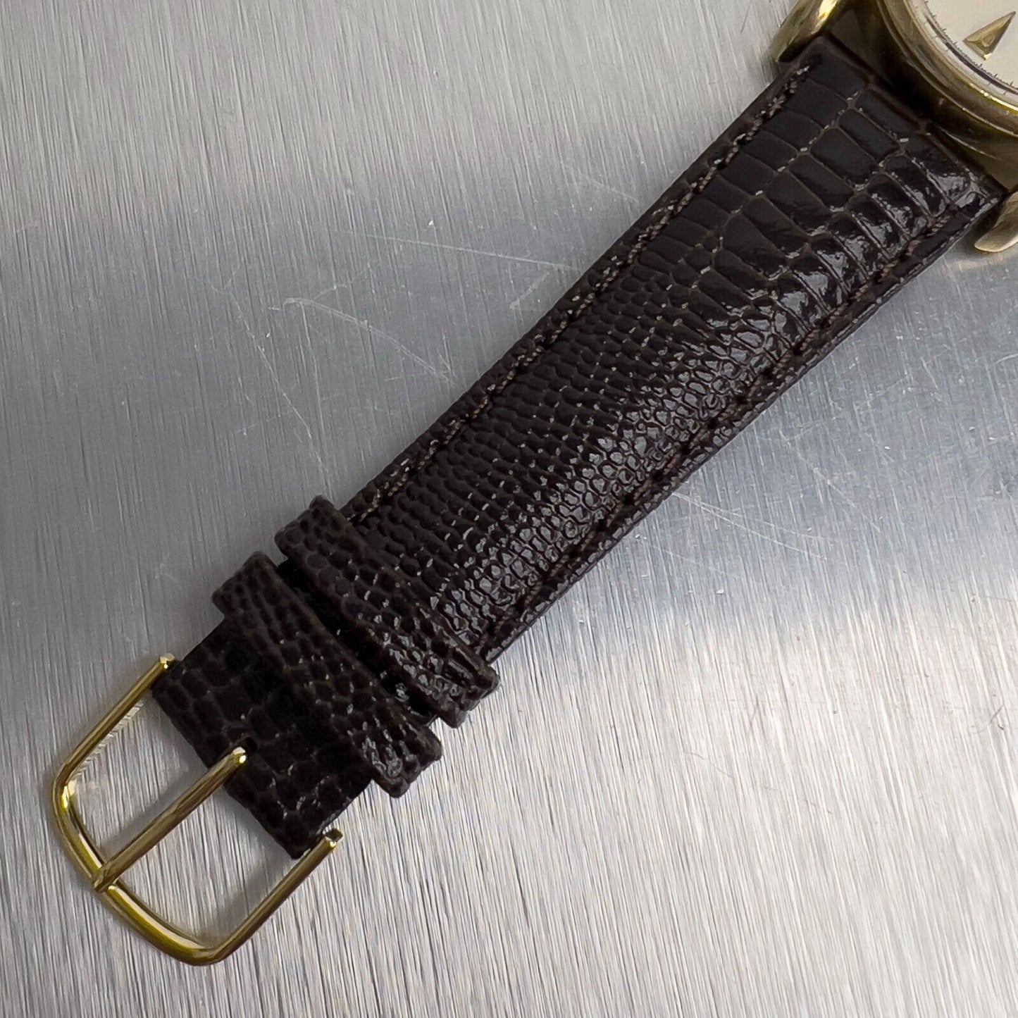 1950s Rolex Oyster Perpetual 6090 14k Yellow Gold White Dial Bombay Lugs 33mm