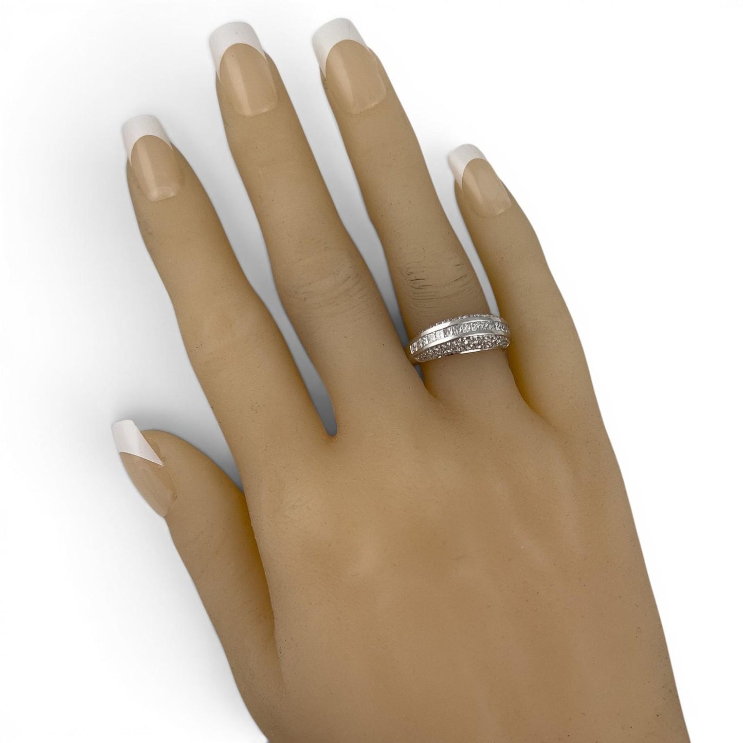 18k White Gold Princess Diamond 3 Section Band 0.82ctw H-I VS-SI 5.0g Size 7.25