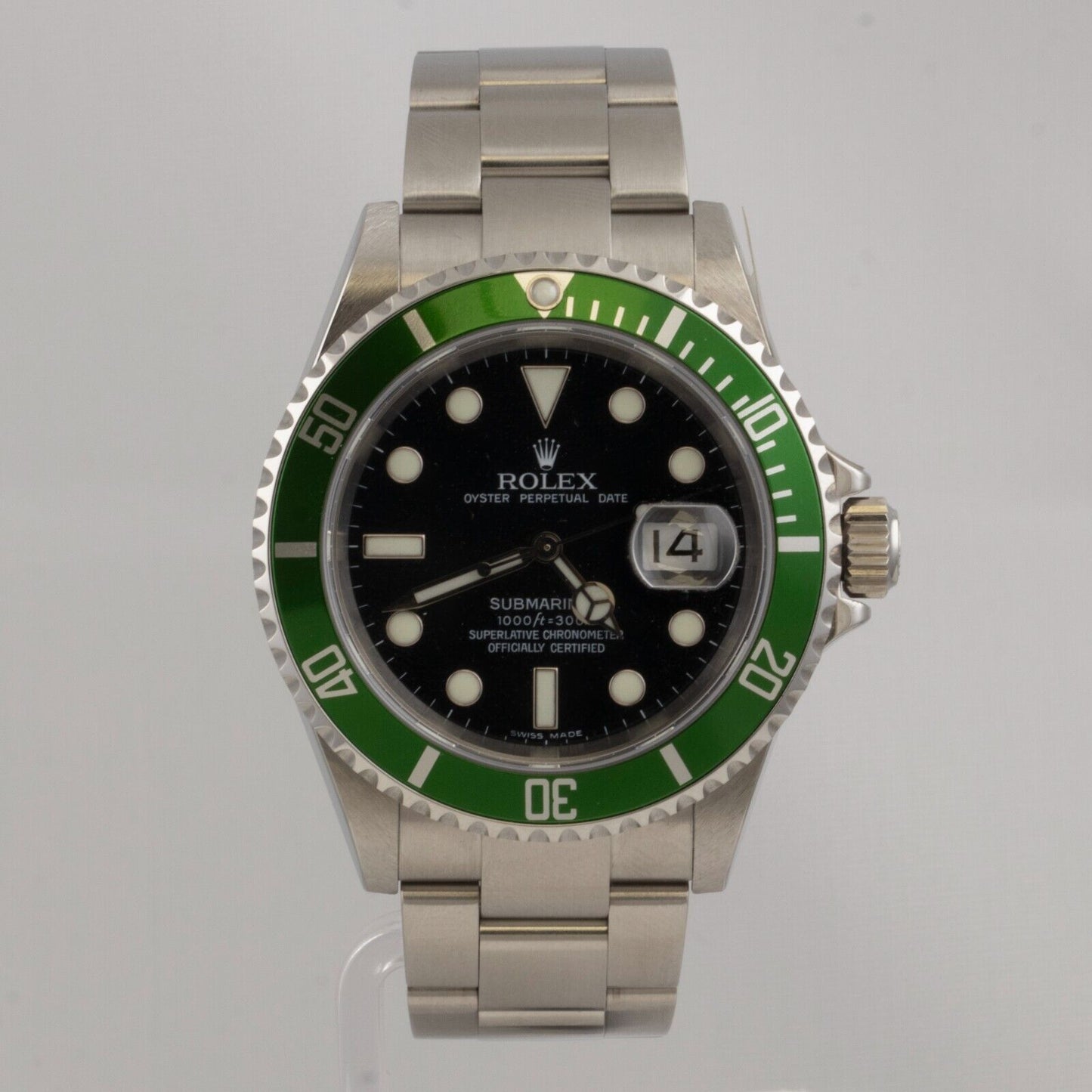 NOS Rolex Submariner Kermit Green 40mm Watch 16610V BOX & PAPERS STICKERS 2005/6