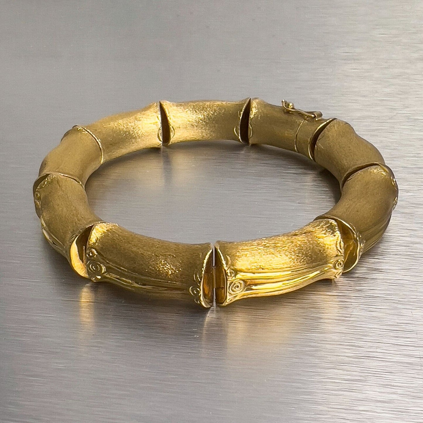 18k Yellow Gold Chunky Bamboo Link Florentine Finish Bracelet Size 7.00" 33.8g