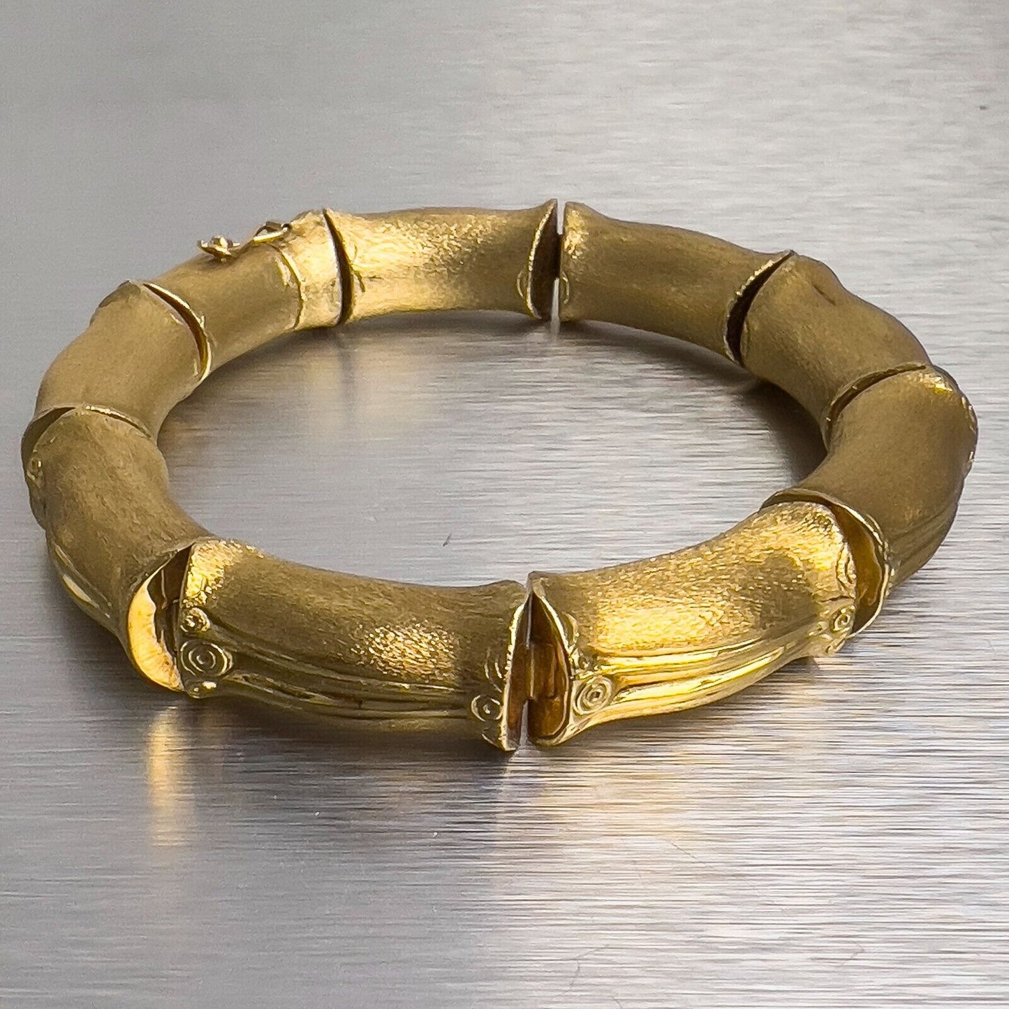 18k Yellow Gold Chunky Bamboo Link Florentine Finish Bracelet Size 7.00" 33.8g