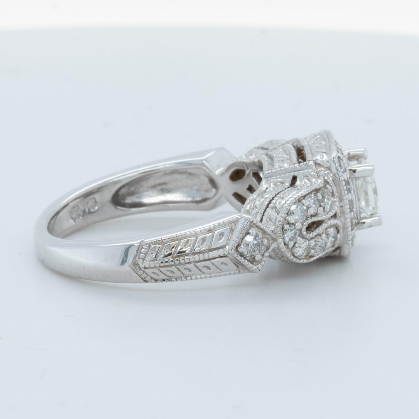 14k White Gold Princess Cut Diamond Halo Engagement Ring 0.60ctw H SI2 Size 7.25