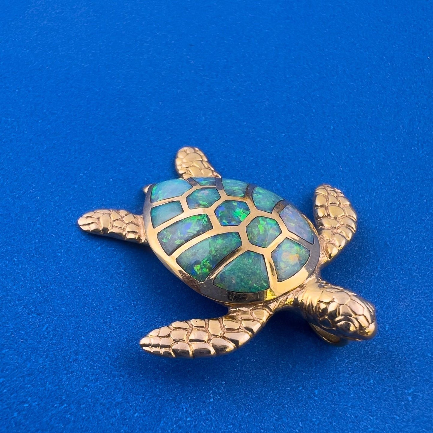 Kabana Sea Turtle 14k Yellow Gold Blue Green Opal Inlay Pendant 8.3g 1.25"