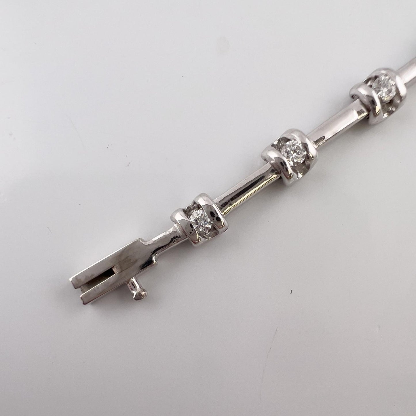 14k White Gold Round Diamond Bar & Station Tennis Bracelet 0.85ctw H SI2 7.00"