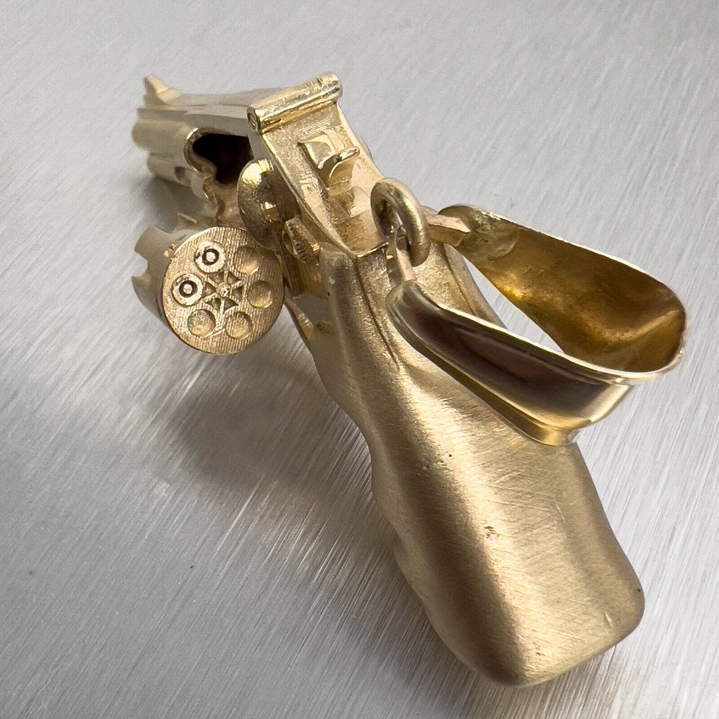 14k Yellow Gold 3D .357 Magnum Revolver Pistol w/ Moving Cylinder Pendant 34.9g