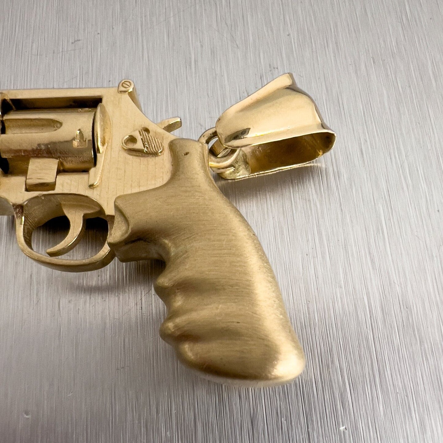 14k Yellow Gold 3D .357 Magnum Revolver Pistol w/ Moving Cylinder Pendant 34.9g