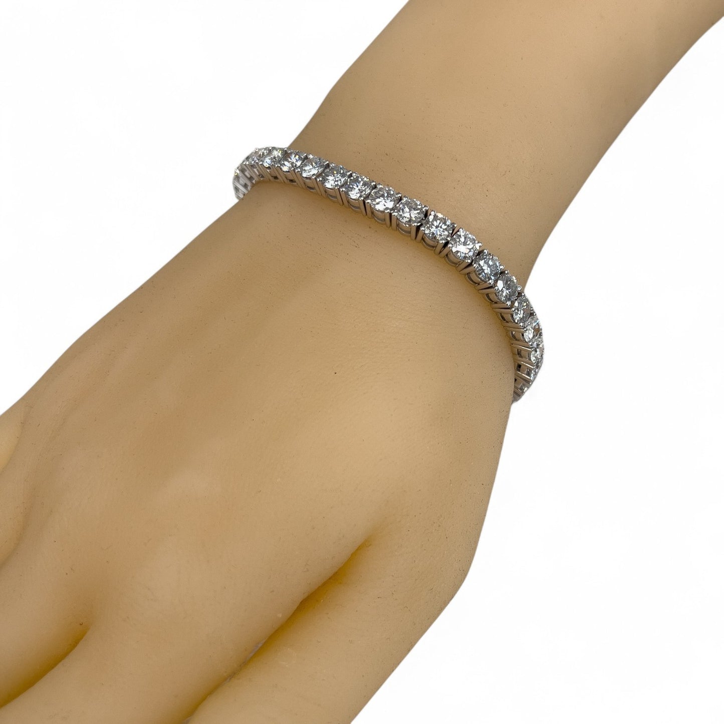 18k White Gold Diamond 38 Stone Tennis Bracelet 16.15ctw F VS1 7.00" 26.4g