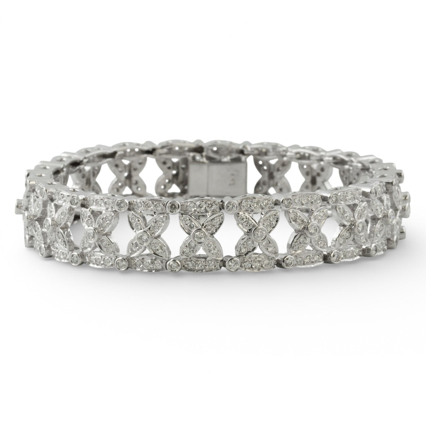 18k White Gold Diamond Fancy Leaf Link Station Bracelet 4.00ctw H-I SI2 50g