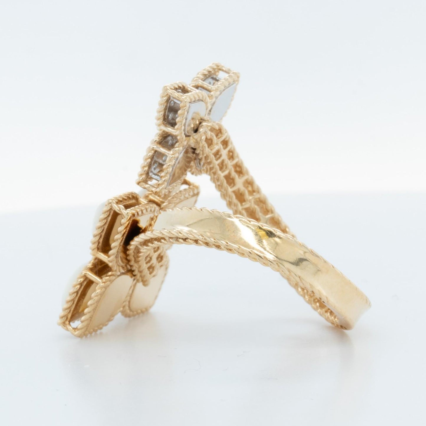 Roberto Coin Venetian Princess 18k Yellow Gold Diamond MOP Flower Bypass Ring S8
