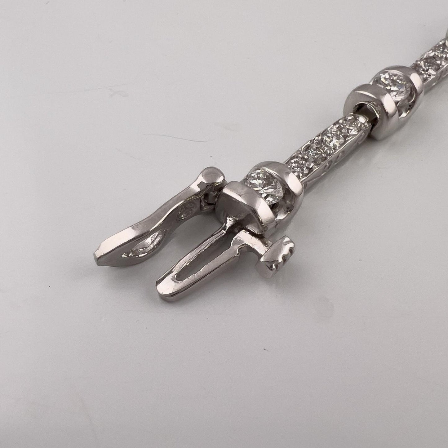 14k White Gold Round Diamond Bar & Station Tennis Bracelet 2.17ctw J SI1 7.00"