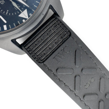 IWC Pilot Top Gun IW388106 Ceratanium Black Dial 41mm Automatic Watch BOX PAPERS