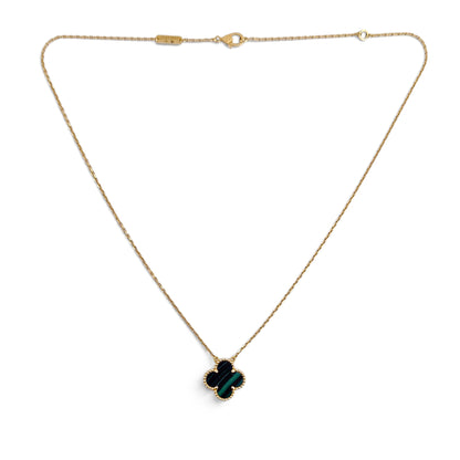 Van Cleef Arpels Malachite Vintage Alhambra 18k Gold Necklace 16.5" BAG BOX CERT