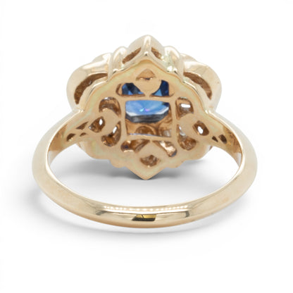 18k Yellow Gold Cushion Blue Stone & Baguette Diamond 0.46ctw G SI1 Ring Size 8