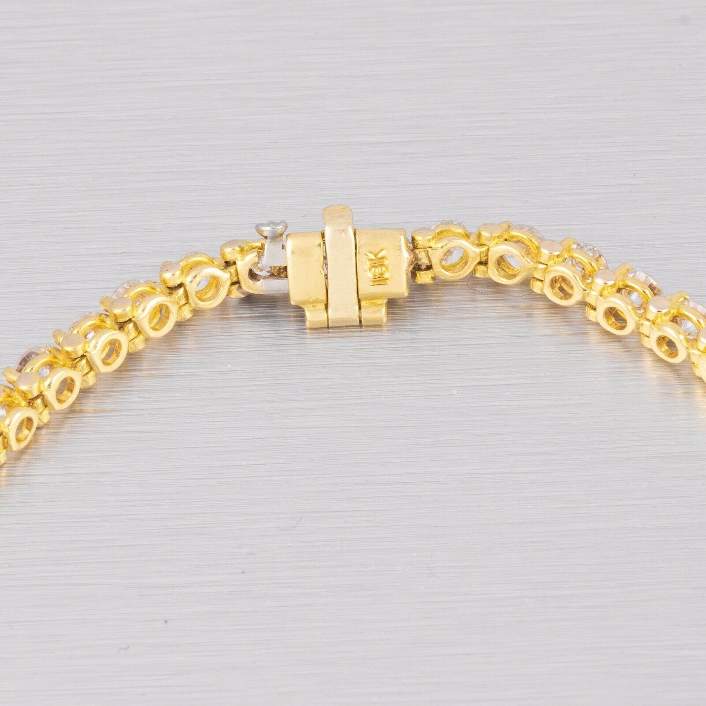 Modern 18k Yellow Gold 46 Stone F VS1 Diamond Tennis Bracelet 4.60ctw 6.75"