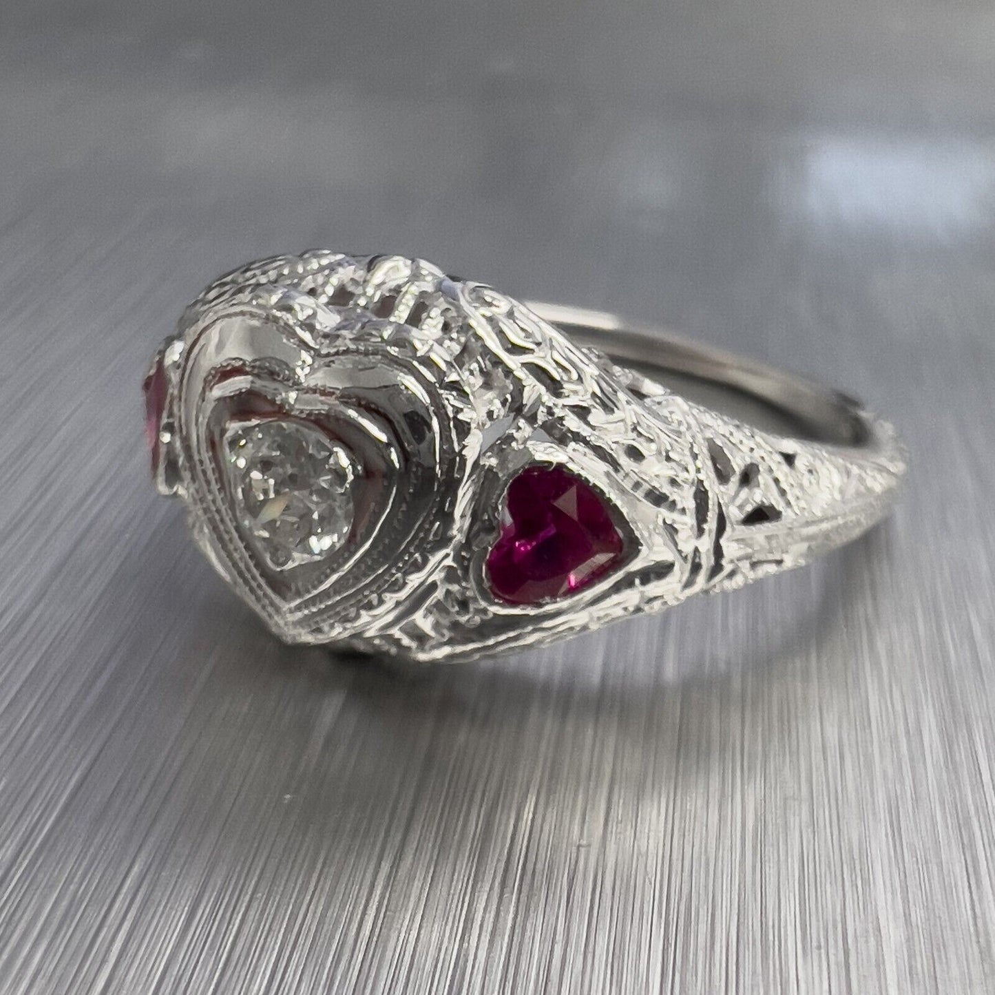 18k White Gold 0.12ct Old Mine Diamond Heart Shape Ruby Ring G VS2 size 5.75