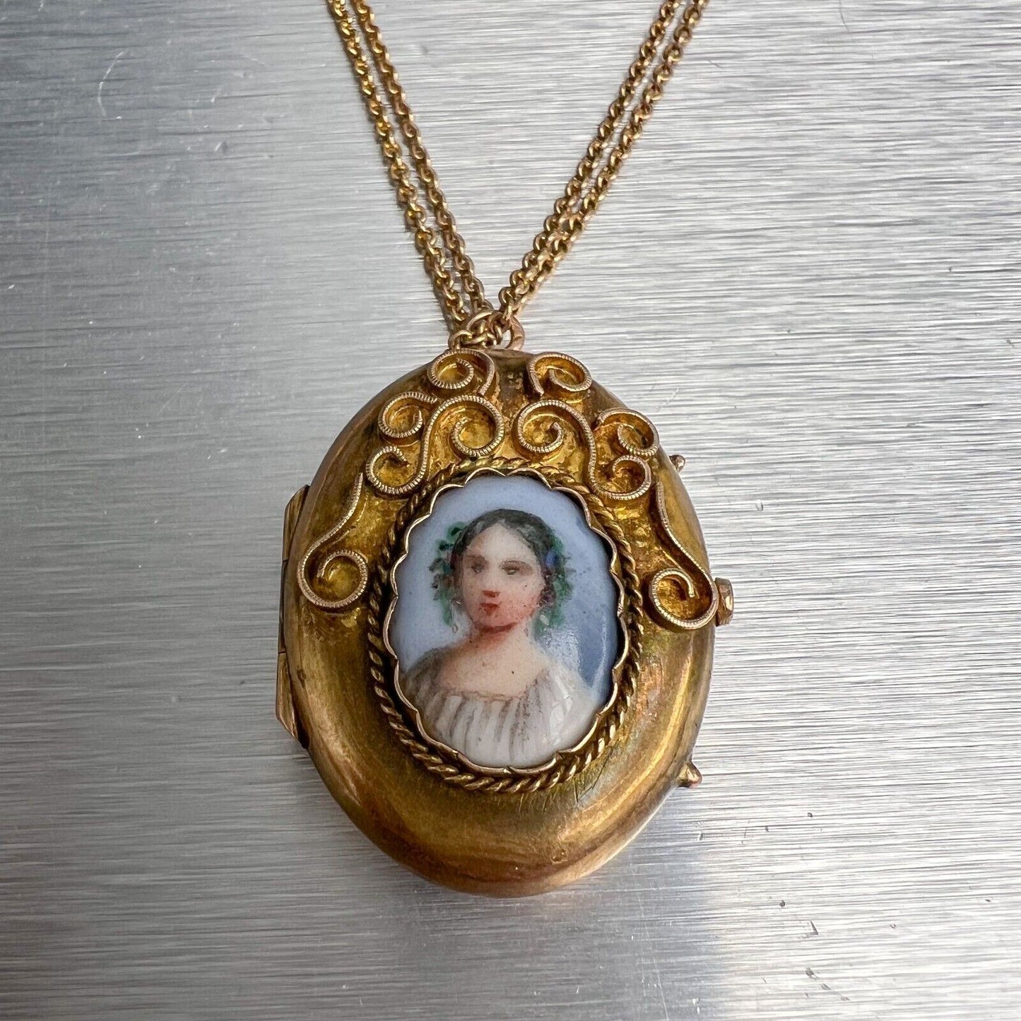 Antique Victorian 14k Yellow Gold Painted Porcelain Cameo Locket Necklace 28"