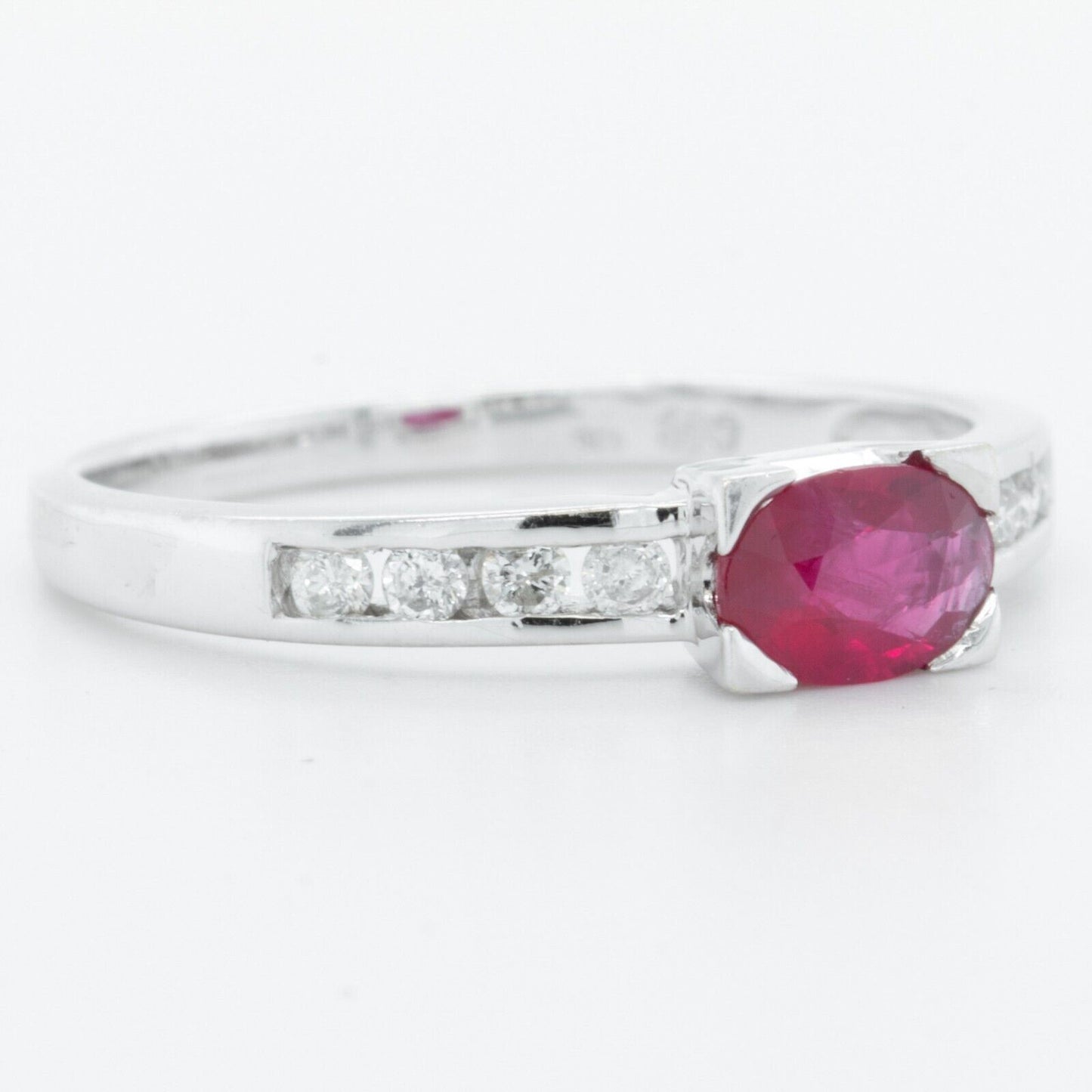 14k White Gold 0.60ct Oval Ruby & 0.17ctw Diamond Engagement Ring Size 7