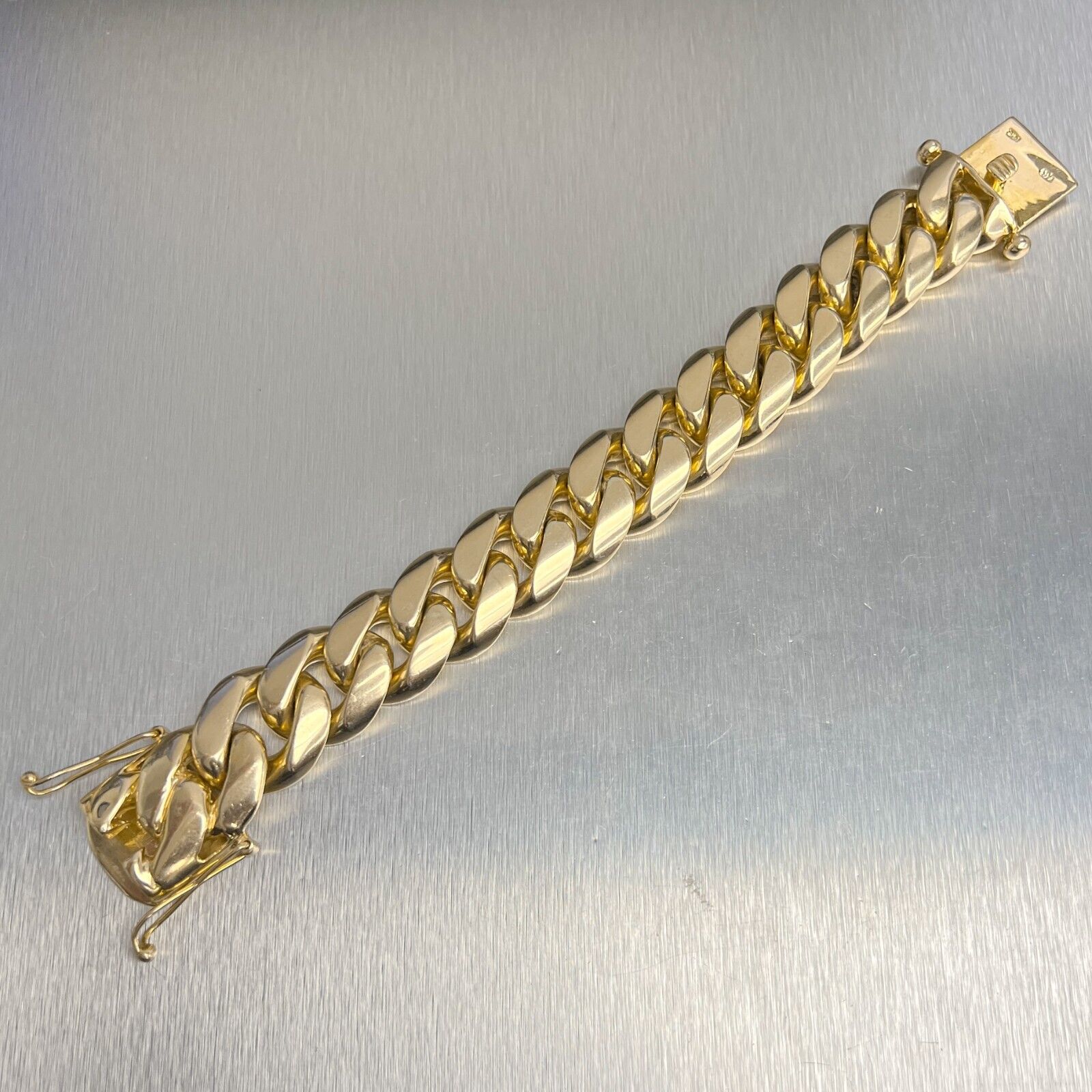 Set Of 6 Big Gold Ring Thread Bracelets