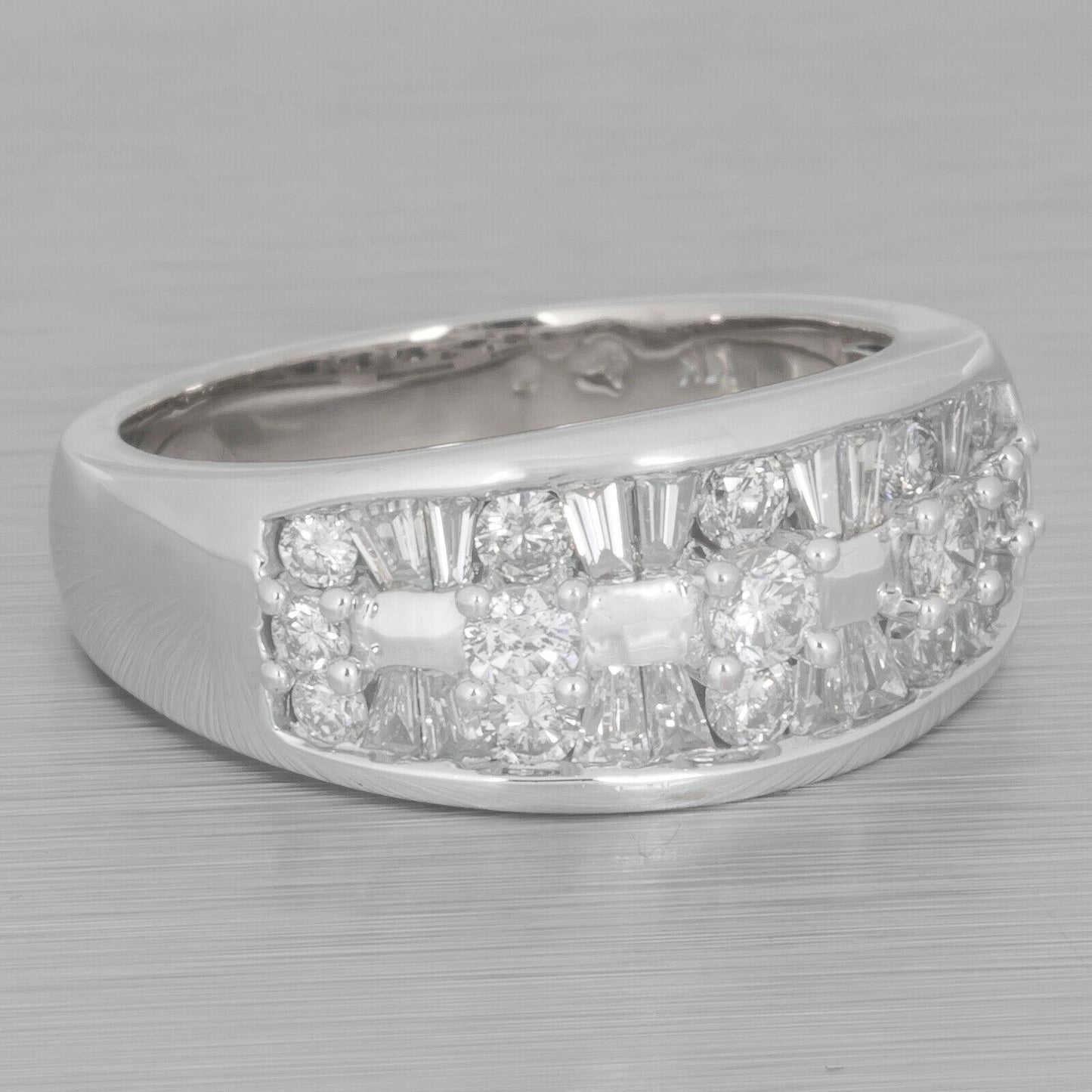 Estate 14k White Gold Round & Tapered Baguette Diamond Ring 0.65ctw Size 6.75