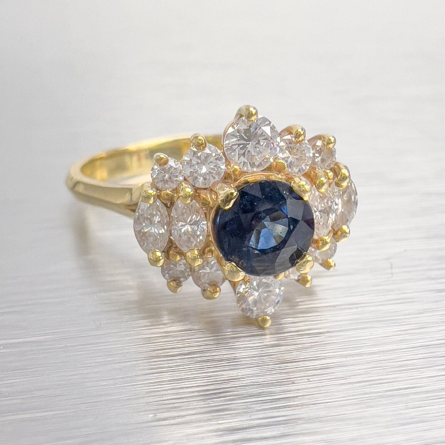 18k Yellow Gold 0.75ct Sapphire Diamond Cluster Cocktail Ring 0.50ctw sz 8.75