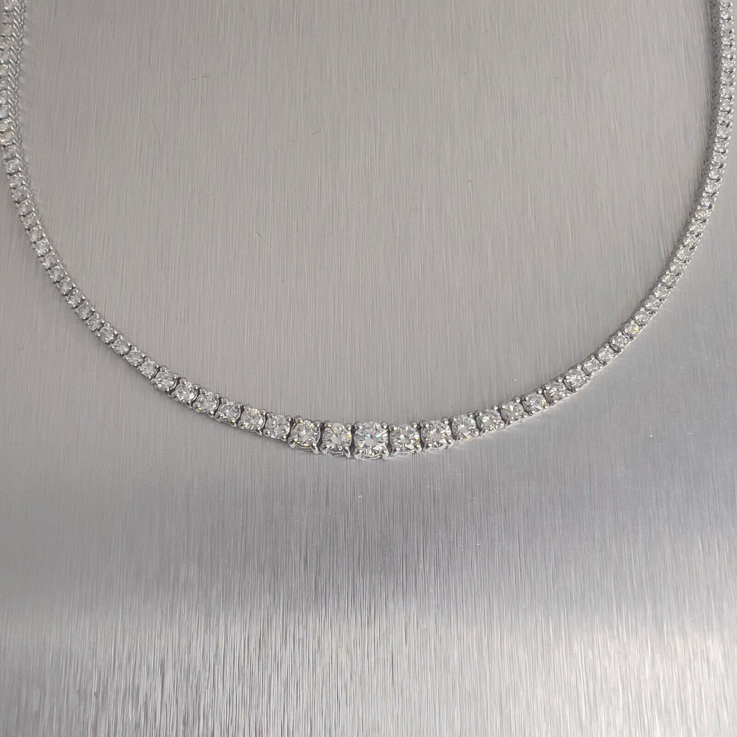 14k White Gold Diamond Graduated Tennis Necklace 7.90ctw G VS2-SI1 17.25"