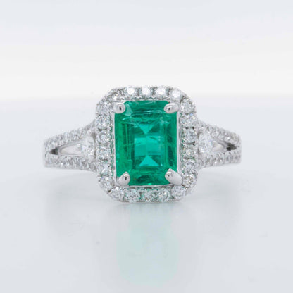 18k White Gold 1.75ct Em Cut Emerald & Diamond Halo Ring 0.50ctw G VS Size 6